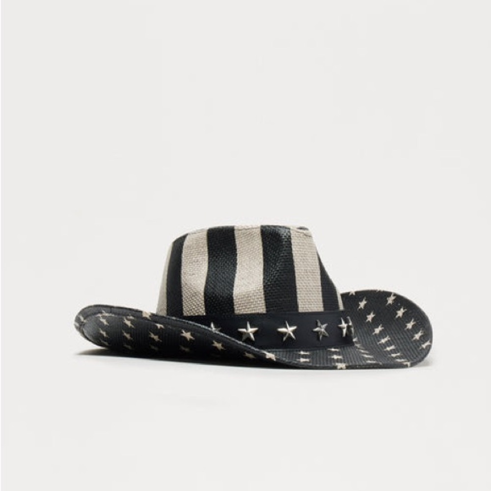 Fashion Nova Black Star-Embellished Hat